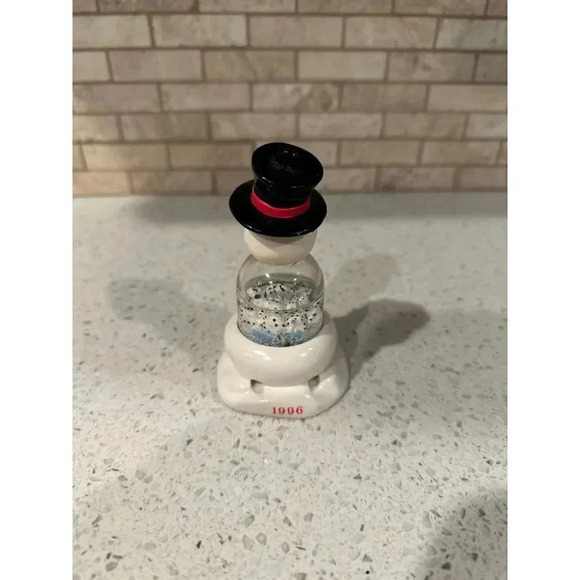 1996 Disney McDonald's 101 Dalmatians Toy Snowman Snow Globe sf - Picture 2 of 5